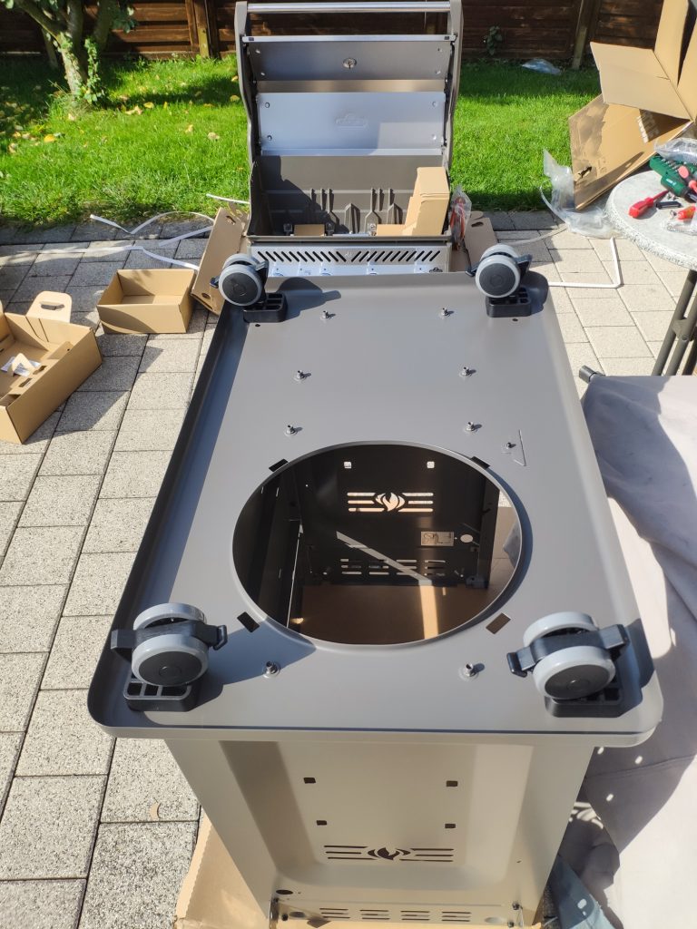 Gasgrill Napoleon Rogue R525SIBPSS