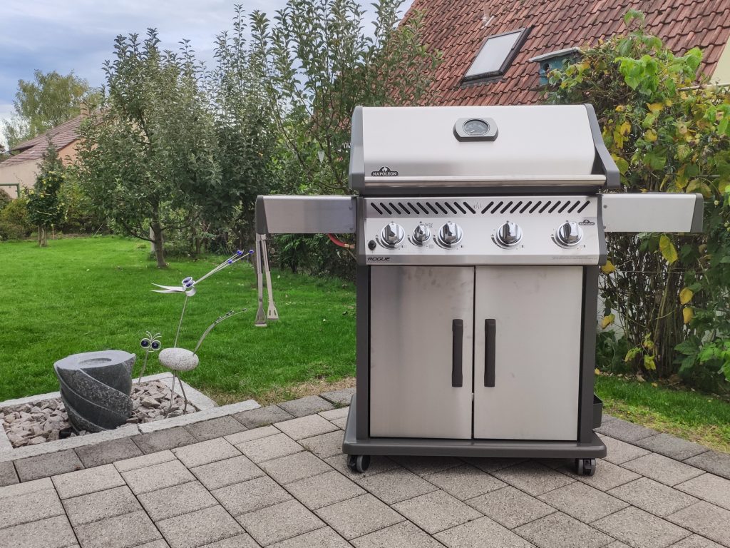 Gasgrill Napoleon Rogue R525SIBPSS